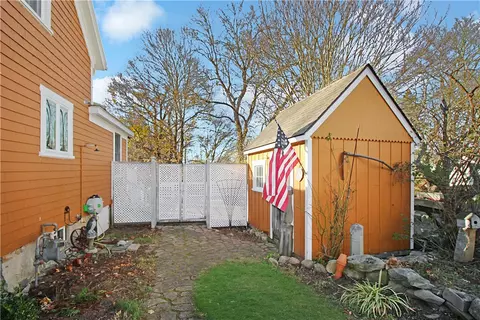 7 Spring St, Westerly, RI 02891 photo 24