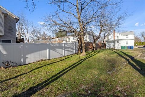 36 Eton Ave, Warwick, RI 02886 photo 3