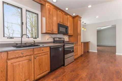 3 Sparrow Dr, Westerly, RI 02891 photo 9