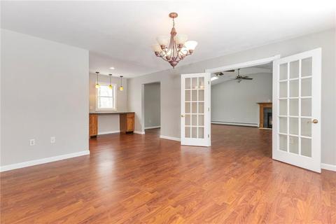 3 Sparrow Dr, Westerly, RI 02891 photo 6