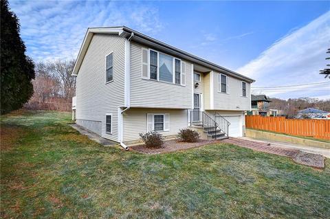 7 Spuchy Dr, Westerly, RI 02891 photo 4