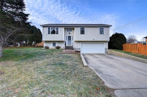 7 Spuchy Dr, Westerly, RI 02891 photo 2