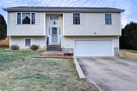 7 Spuchy Dr, Westerly, RI 02891 photo 1