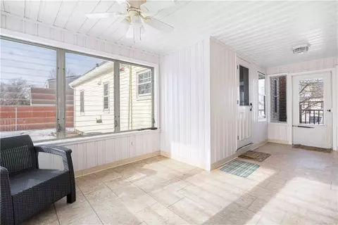 71 Harmony Ct, Warwick, RI 02889 photo 6