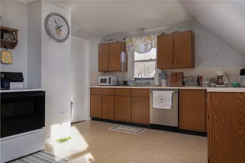 55 Pleasant St, Westerly, RI 02891 photo 20