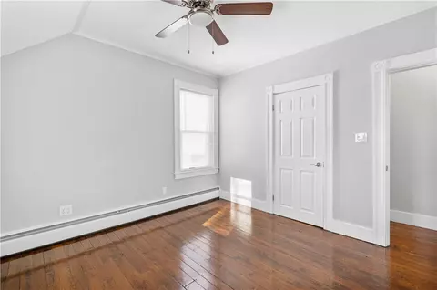 43 Vine St, Woonsocket, RI 02895 photo 18