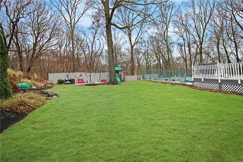 45 Oak St, Westerly, RI 02891 photo 5