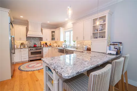 5 Pond View Ave, Westerly, RI 02891 photo 5