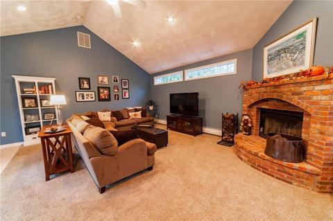 15 Apple Tree Ln, Warwick, RI 02888 photo 12