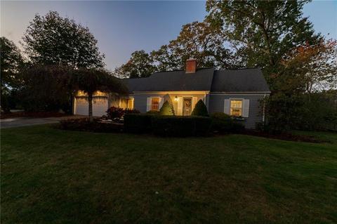 15 Apple Tree Ln, Warwick, RI 02888 photo 3