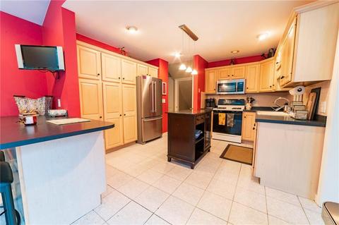 15 Apple Tree Ln, Warwick, RI 02888 photo 19