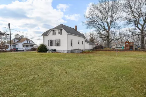 24 All Saints St, Woonsocket, RI 02895 photo 18