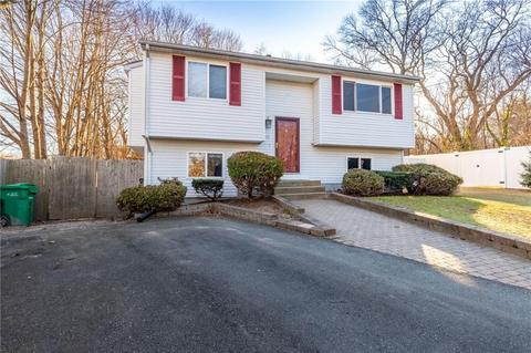 53 Rice St, Warwick, RI 02886 photo 2