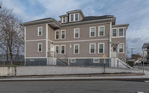 104 Winthrop St, Woonsocket, RI 02895 photo 3