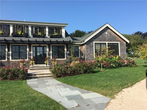 233 Berkeley Ave, Middletown, RI 02842 photo 5