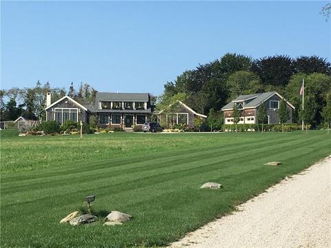 233 Berkeley Ave, Middletown, RI 02842 photo 1
