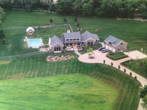 233 Berkeley Ave, Middletown, RI 02842 photo 2