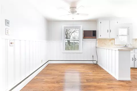 113 Asylum Rd, Warwick, RI 02889 photo 6