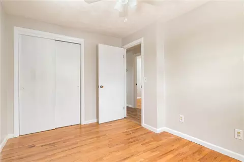 113 Asylum Rd, Warwick, RI 02889 photo 9