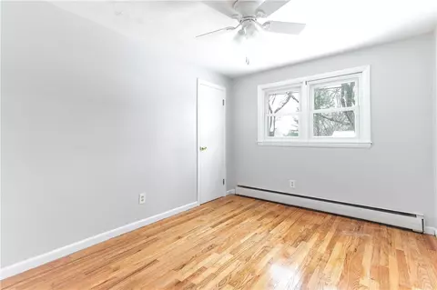113 Asylum Rd, Warwick, RI 02889 photo 12