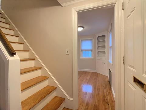 63 Prudence Ct, Warwick, RI 02888 photo 4