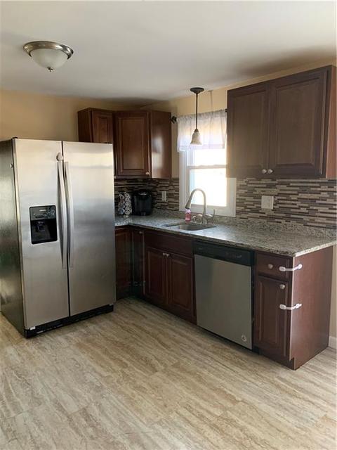 116 Shamrock Dr, Warwick, RI 02889 photo 6