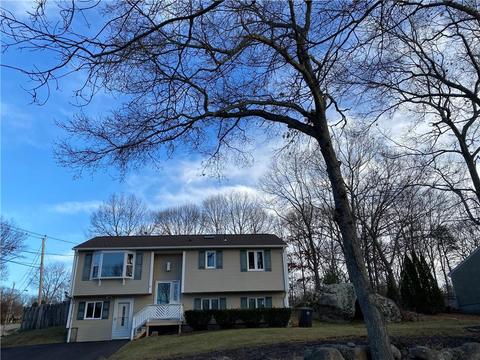 41 Colvintown Rd, Coventry, RI 02816 photo 4
