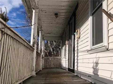 27 Phebe St, Woonsocket, RI 02895 photo 3