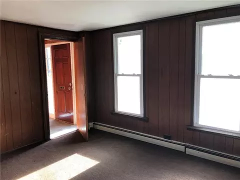 27 Phebe St, Woonsocket, RI 02895 photo 7