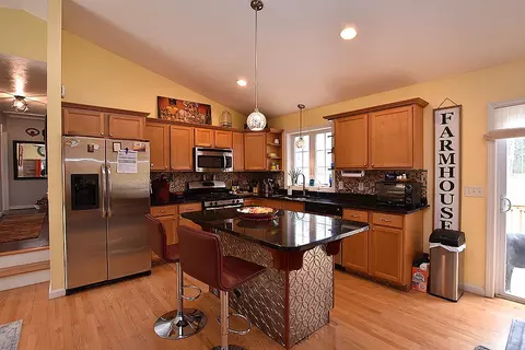 6783 Flat River Rd, Coventry, RI 02827 photo 2