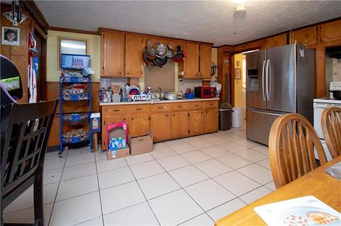 172 High St, Woonsocket, RI 02895 photo 4