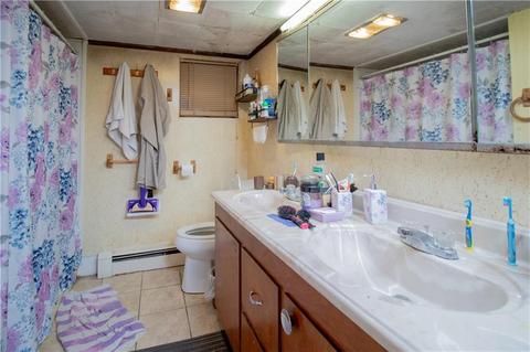 172 High St, Woonsocket, RI 02895 photo 8