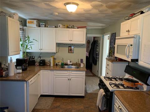 39 Steele Ave, Warwick, RI 02889 photo 2