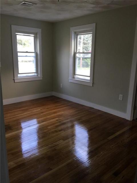 39 Steele Ave, Warwick, RI 02889 photo 3
