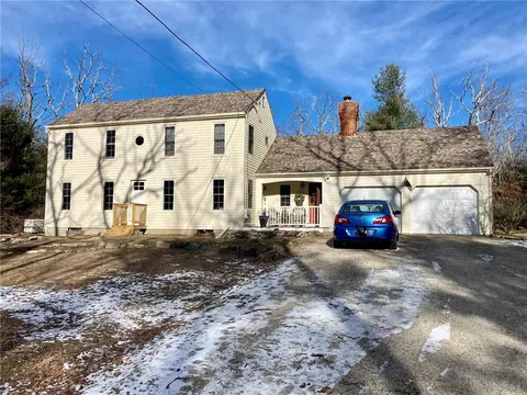127 E Killingly Rd, Foster, RI 02825 photo 1