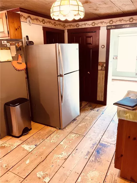127 E Killingly Rd, Foster, RI 02825 photo 18