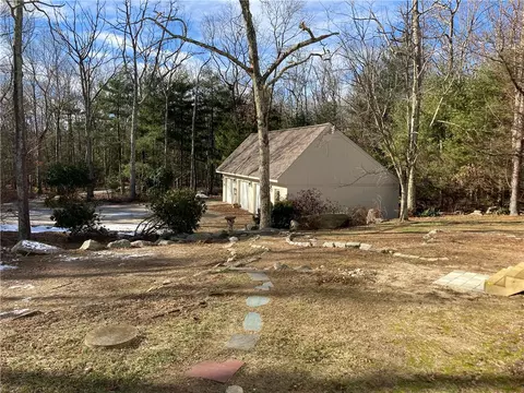 127 E Killingly Rd, Foster, RI 02825 photo 6