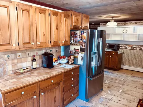 127 E Killingly Rd, Foster, RI 02825 photo 16