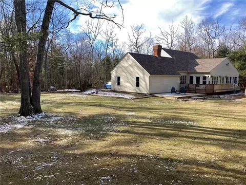 127 E Killingly Rd, Foster, RI 02825 photo 4