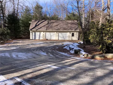 127 E Killingly Rd, Foster, RI 02825 photo 7