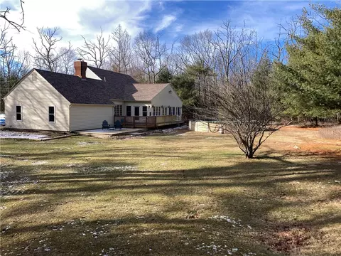 127 E Killingly Rd, Foster, RI 02825 photo 5