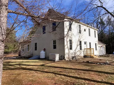 127 E Killingly Rd, Foster, RI 02825 photo 3
