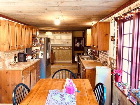 127 E Killingly Rd, Foster, RI 02825 photo 10