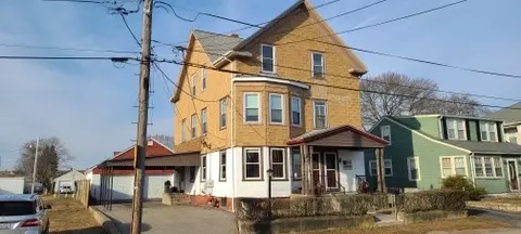 16 Everett St, Pawtucket, RI 02861 photo 1