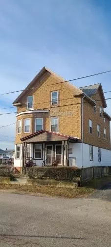 16 Everett St, Pawtucket, RI 02861 photo 4