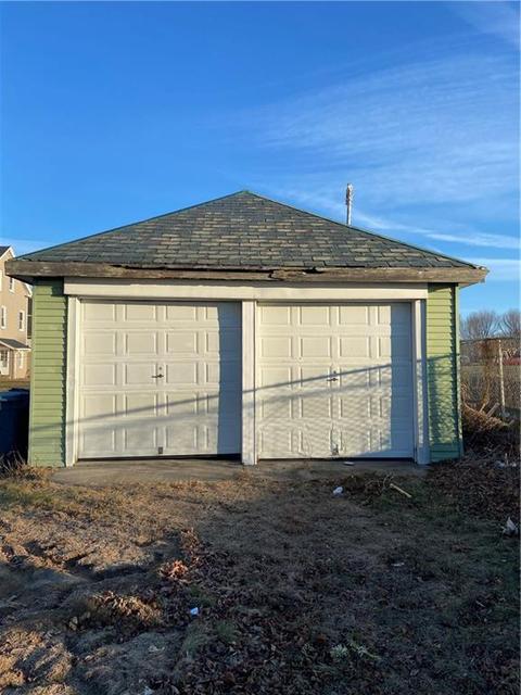 5 Vose St, Westerly, RI 02891 photo 3