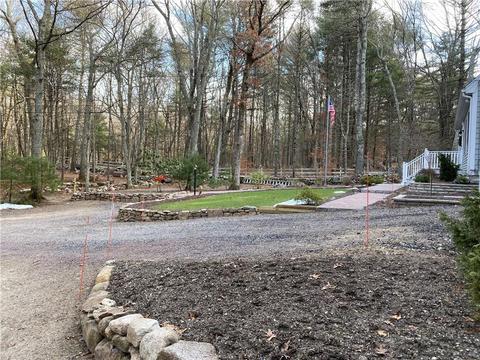 21 Widow Sweets Rd, Exeter, RI 02822 photo 3