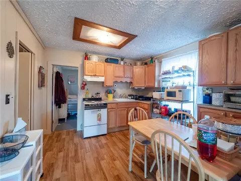 35 Berkley St, Woonsocket, RI 02895 photo 22