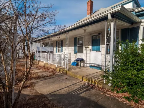 35 Berkley St, Woonsocket, RI 02895 photo 1
