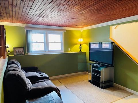 90 Flagg Ave, Warwick, RI 02886 photo 12